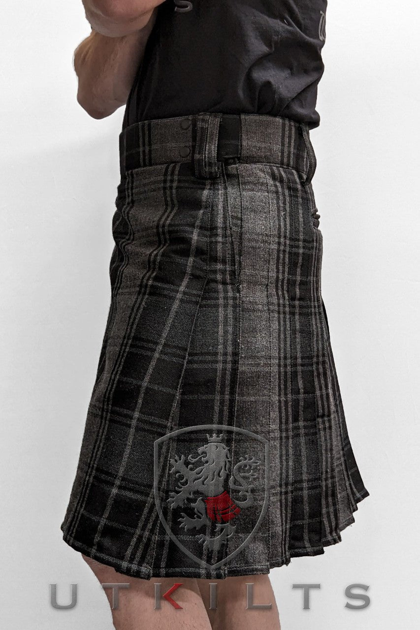 Utility Kilt – Ultimate Business Edition, Highlander Gray Utility Kilt La Vie Bien Utility Kilt – Ultimate Business Edition, Highlander Gray