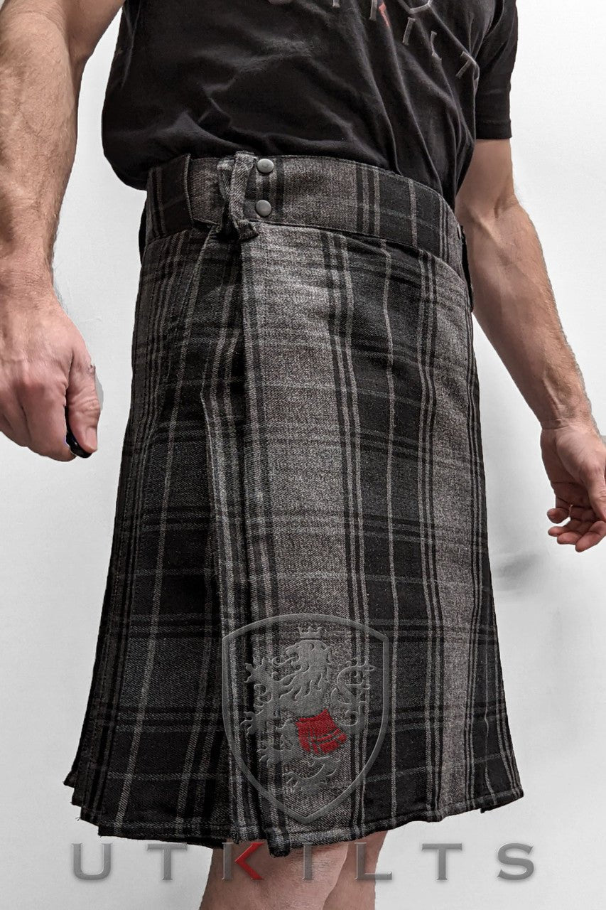 Utility Kilt – Ultimate Business Edition, Highlander Gray Utility Kilt La Vie Bien Utility Kilt – Ultimate Business Edition, Highlander Gray