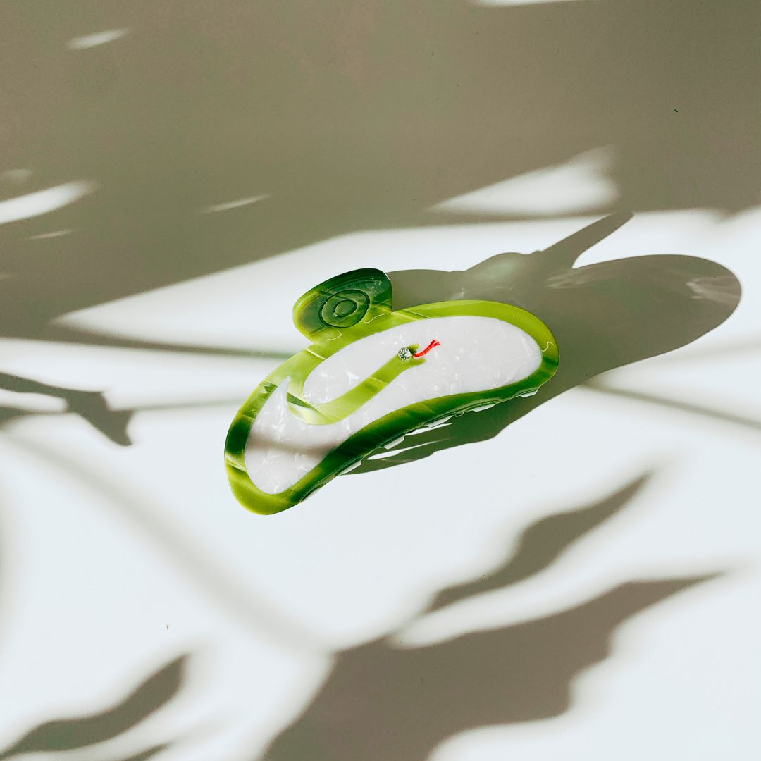 Velvet Claws Hair Clip | Green Snake Hair Claw Accessories La Vie Bien Velvet Claws Hair Clip | Green Snake Hair Claw