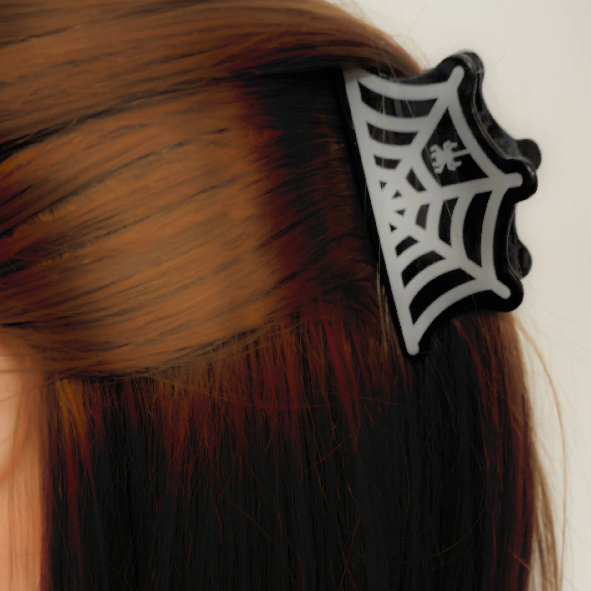 Velvet Claws Spider and Web Mini Hair Claw by The Bullish Store