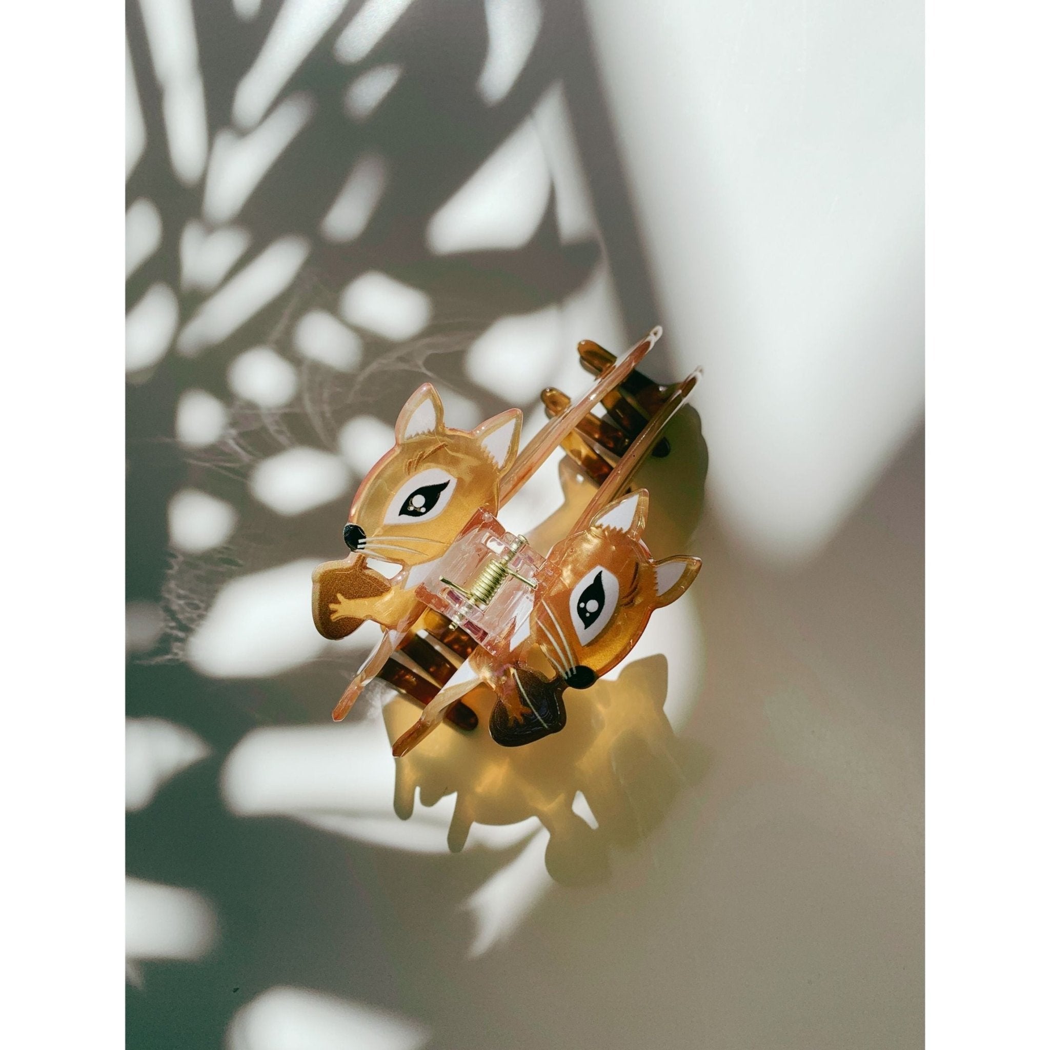 Velvet Claws Squirrel Holding Acorn Hair Claw Accessories La Vie Bien Velvet Claws Squirrel Holding Acorn Hair Claw