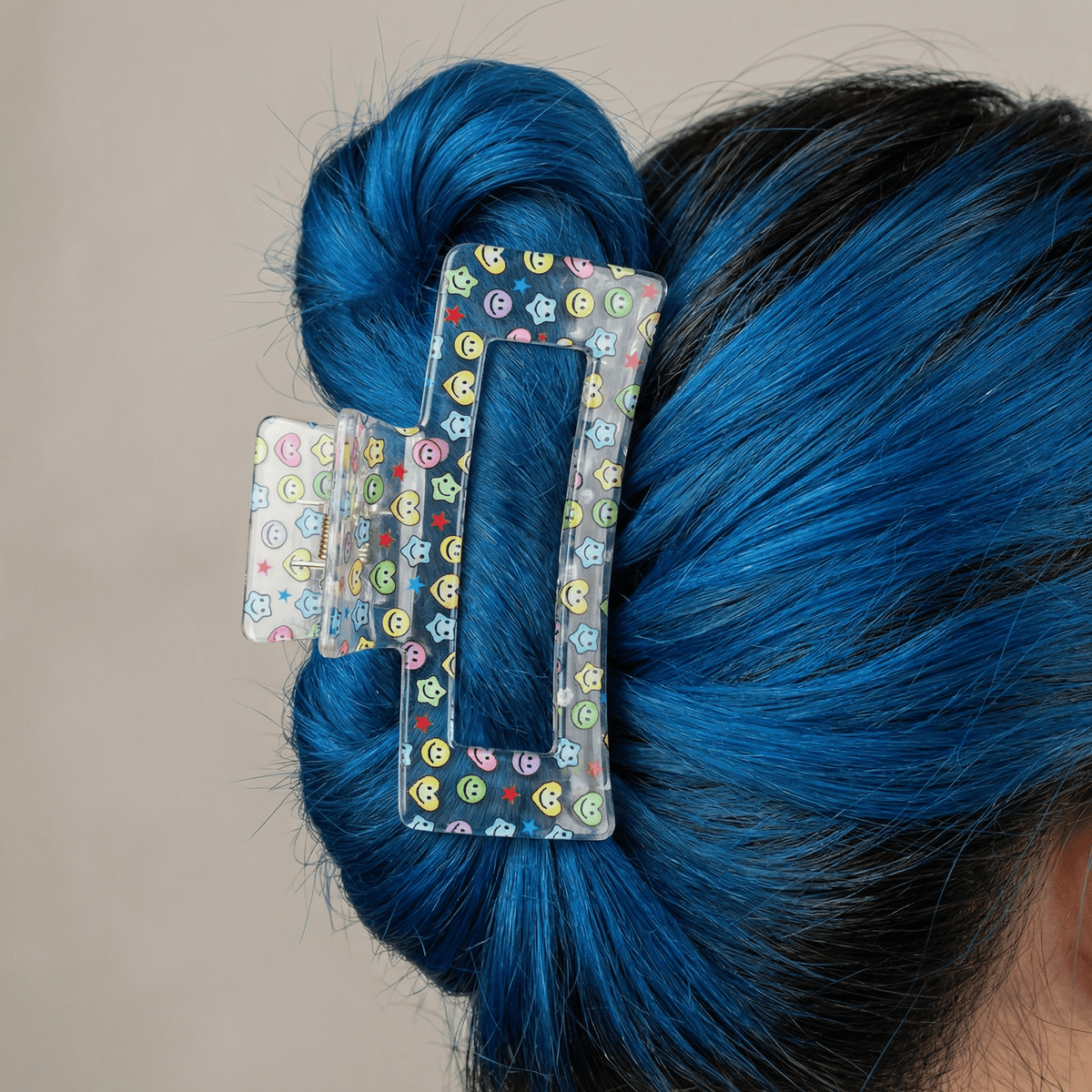 Velvet Claws The Crystal Hair Claw in Kawaii Smile Accessories La Vie Bien Velvet Claws The Crystal Hair Claw in Kawaii Smile