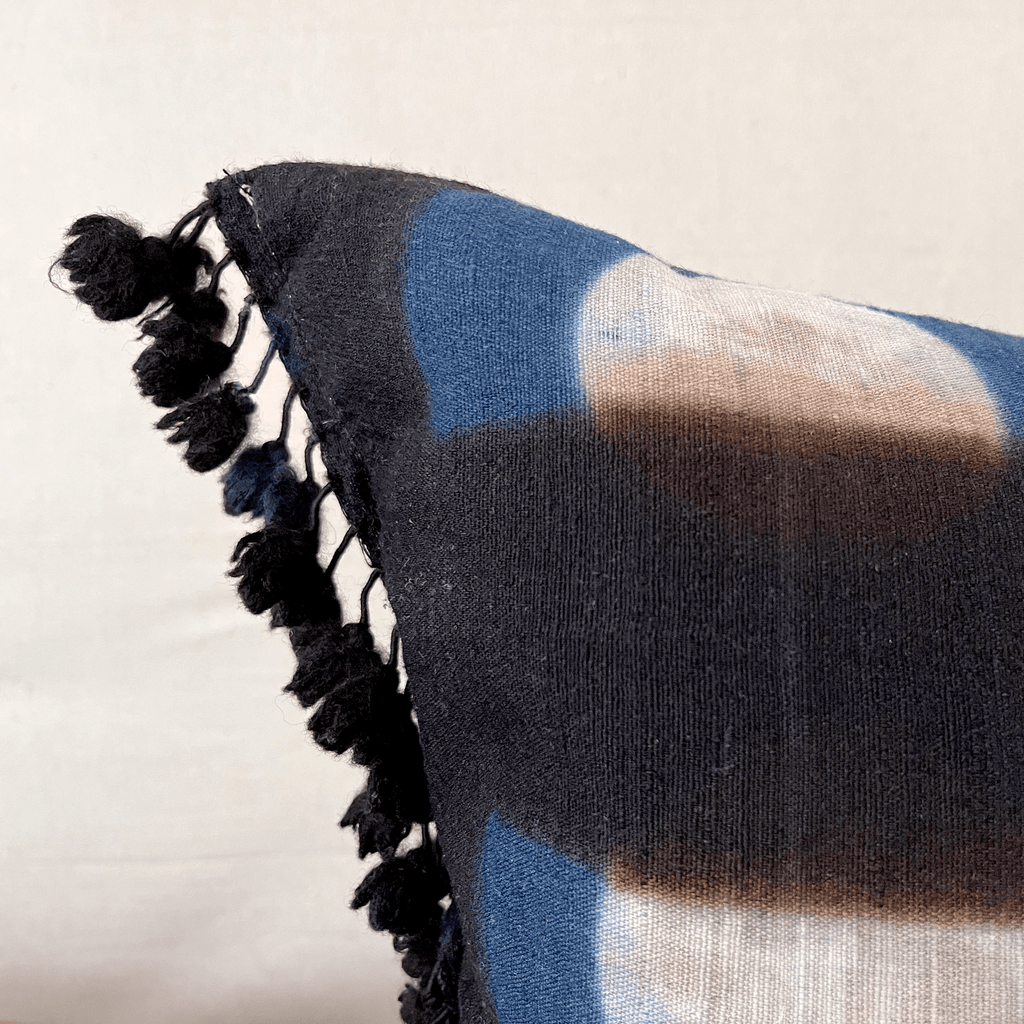 Vintage Fabric Pillow T.1035