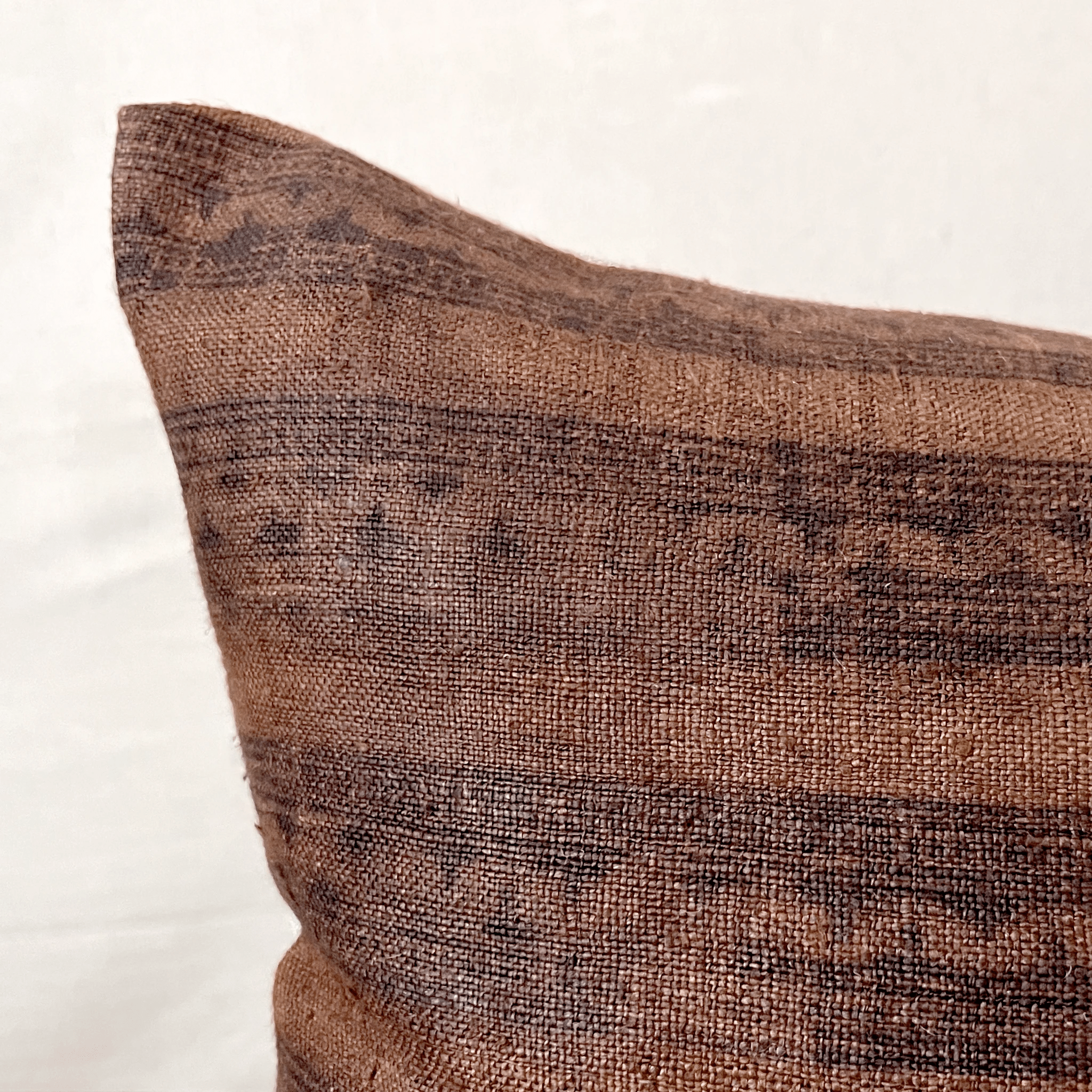Vintage Fabric Pillow T.1039