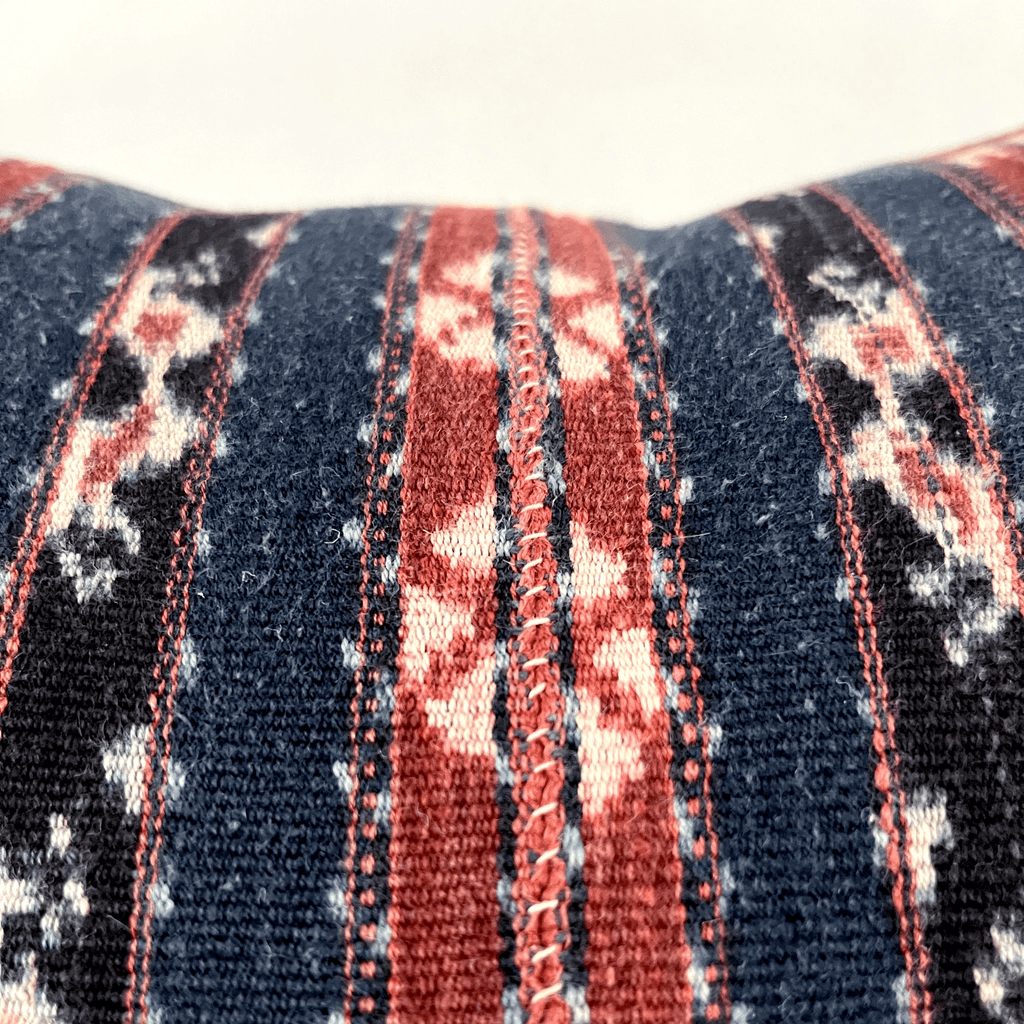 Vintage Fabric Pillow T.1044