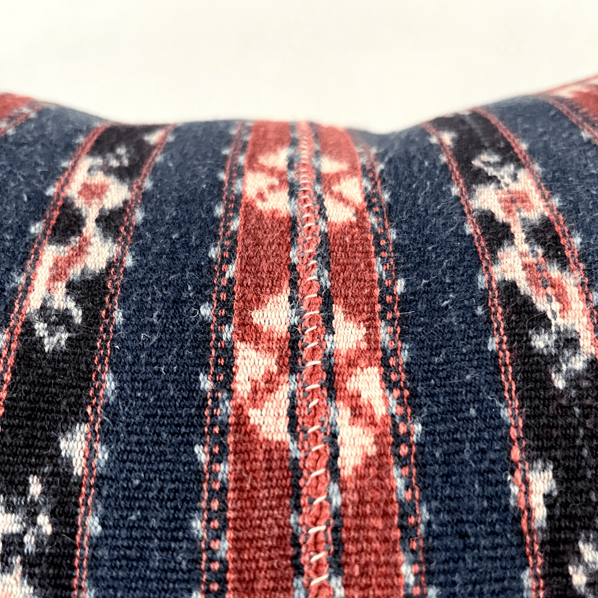 Vintage Fabric Pillow T.1044