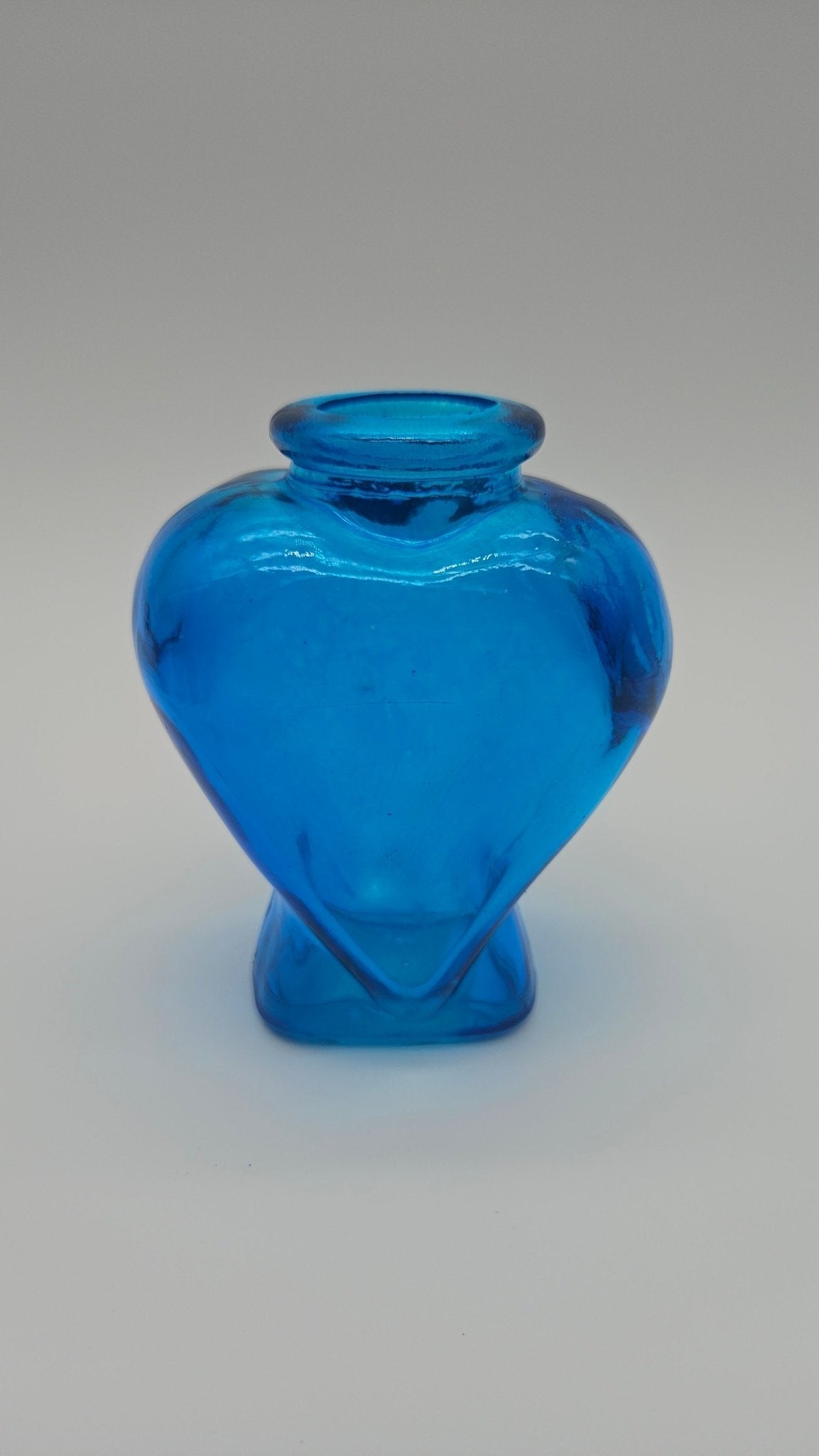Vintage Heart Glass Bottle – Colorful Collectible Décor 4.3" Accent Decor La Vie Bien Vintage Heart Glass Bottle – Colorful Collectible Décor 4.3"