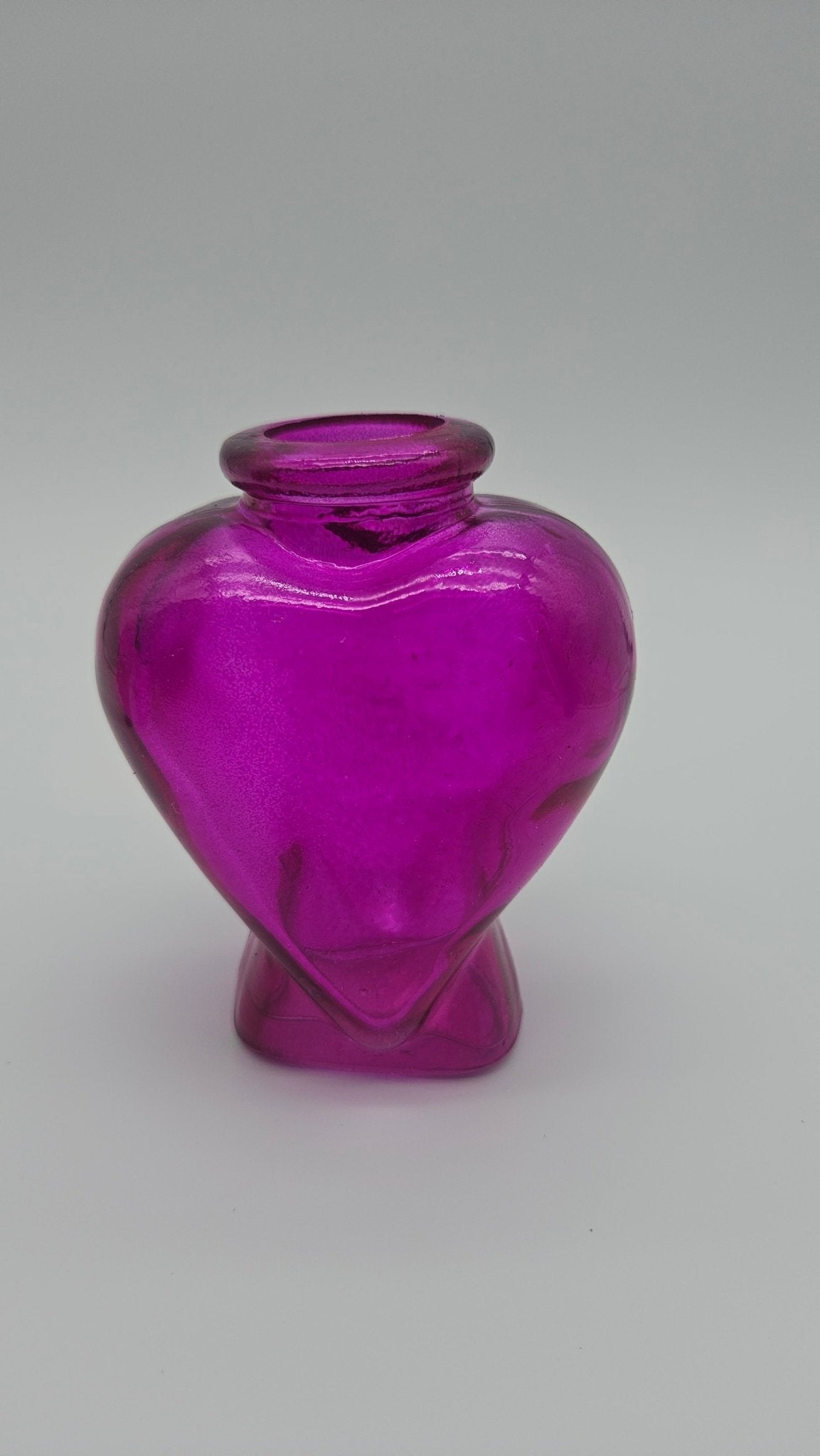 Vintage Heart Glass Bottle – Colorful Collectible Décor 4.3" Accent Decor La Vie Bien Vintage Heart Glass Bottle – Colorful Collectible Décor 4.3"