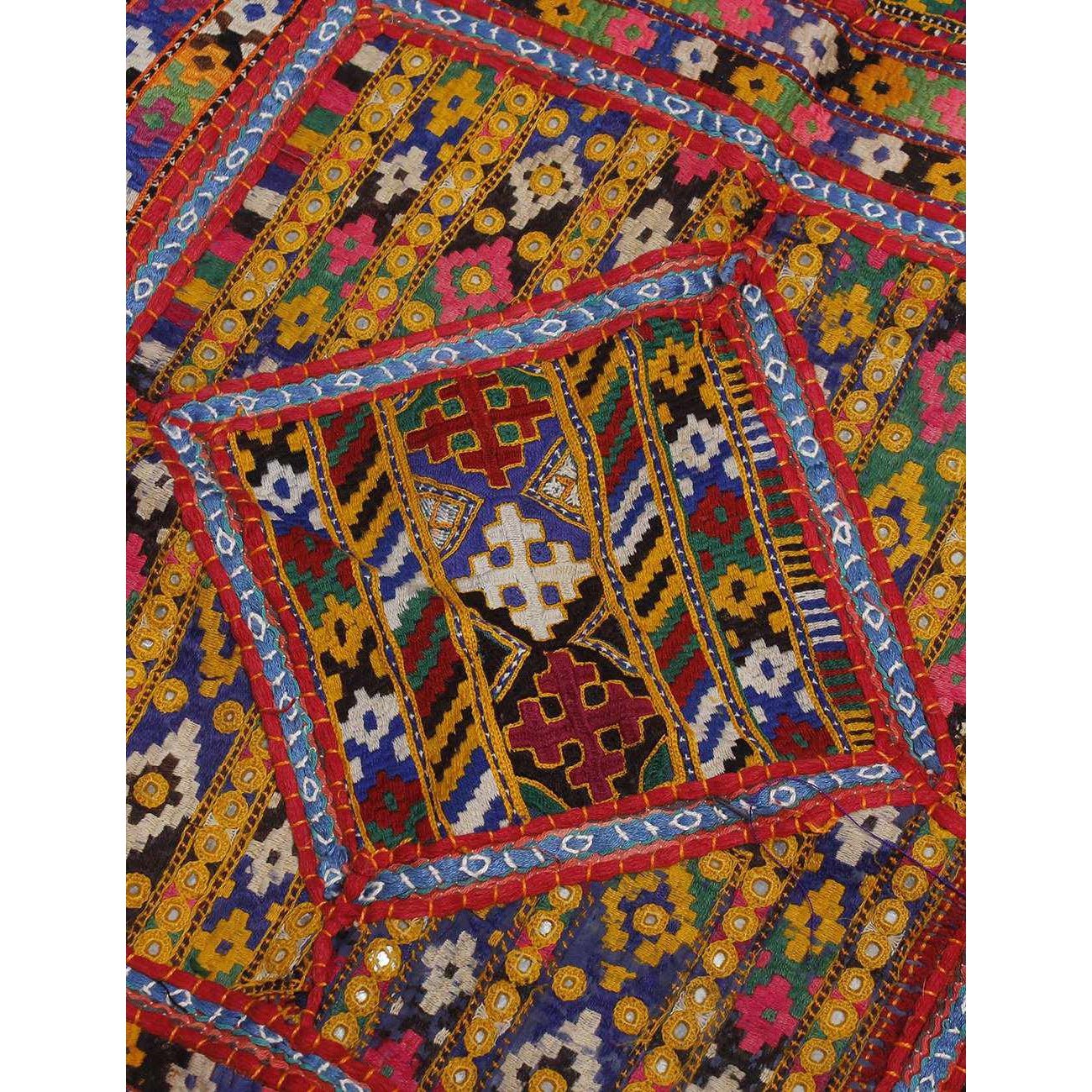 Vintage Indian Fabric Textiles - India Textile La Vie Bien Vintage Indian Fabric Textiles - India