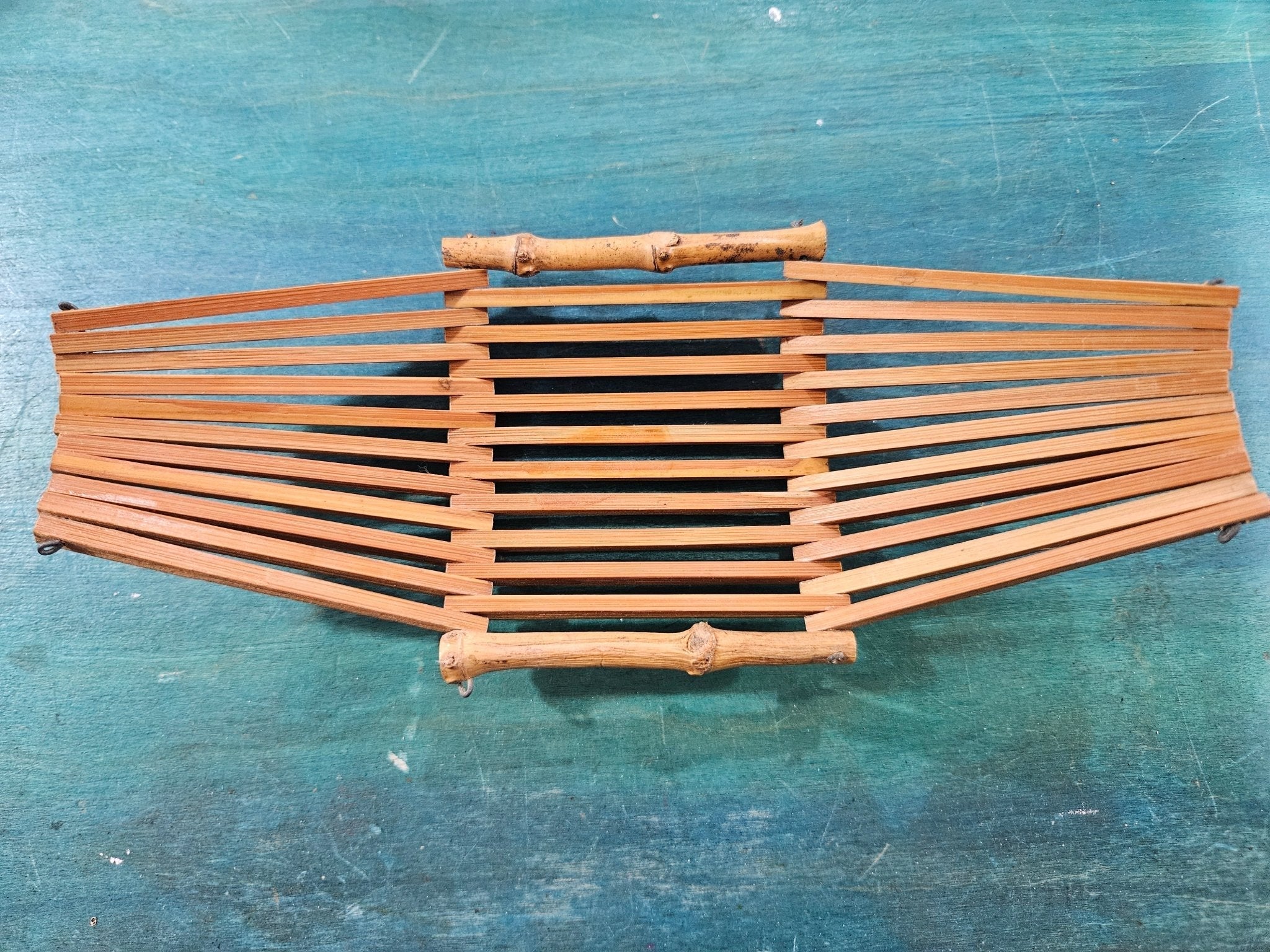 Vintage Japanese Bamboo Folding Wet Towel Tray Kitchen Accessories La Vie Bien Vintage Japanese Bamboo Folding Wet Towel Tray