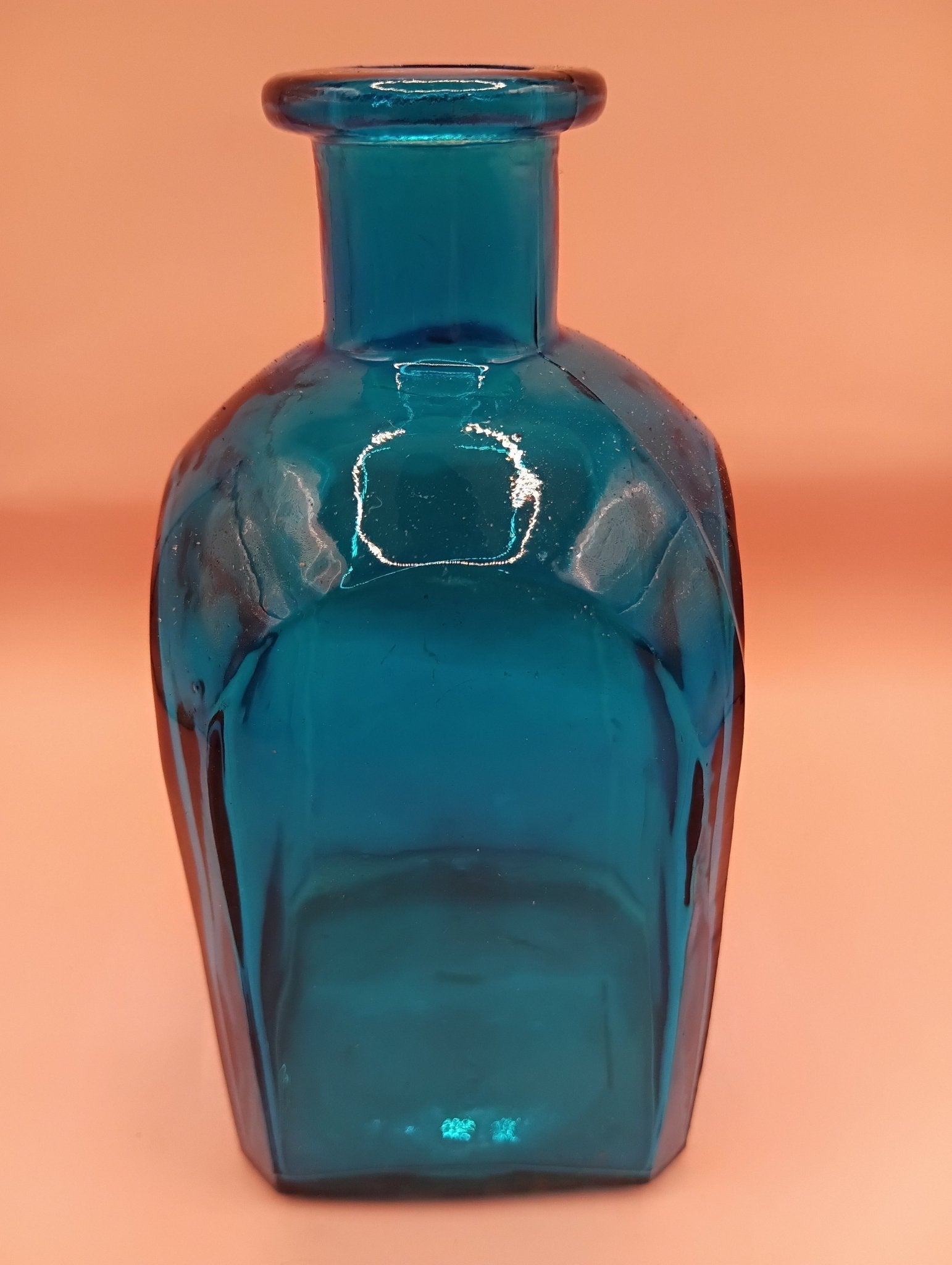 Vintage Square Glass Bottles – Available in Clear, Green, Pink, Red, Blue, Teal, Purple – 5.5" Tall Accent Decor La Vie Bien Vintage Square Glass Bottles – Available in Clear, Green, Pink, Red, Blue, Teal, Purple – 5.5" Tall