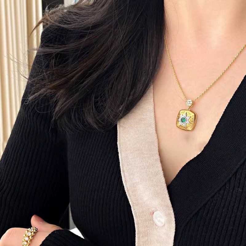 Vintage Starburst Necklace Necklaces La Vie Bien Vintage Starburst Necklace