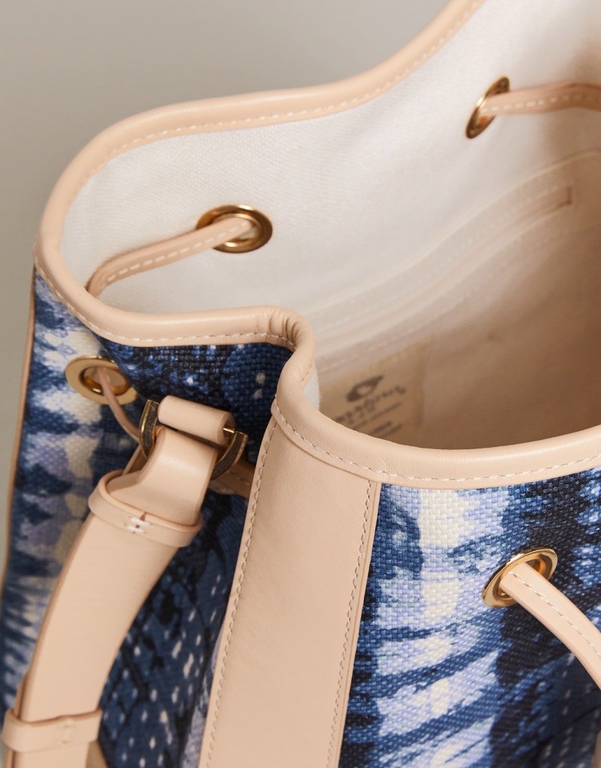 Vivian Drawstring - Oyster Factory Tides Purses & Bags La Vie Bien Vivian Drawstring - Oyster Factory Tides