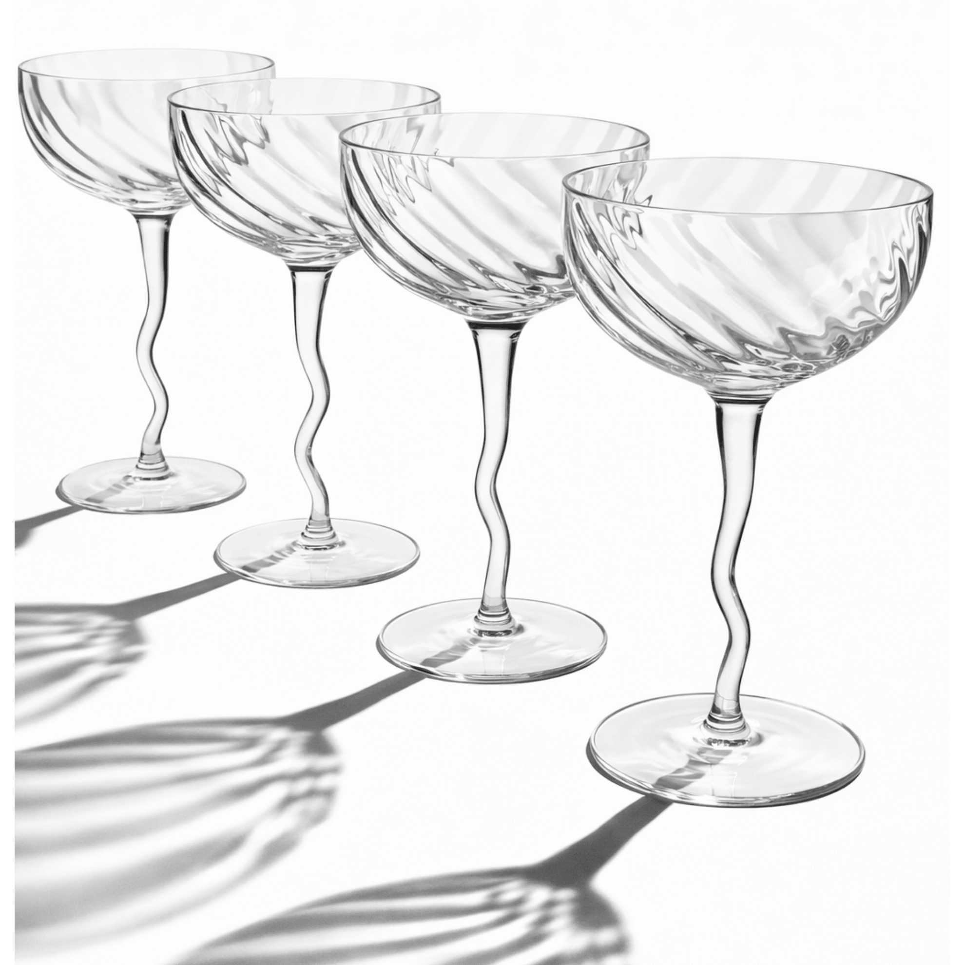 Vivre Luxury Crystal Coupe Glasses – Set of 4 Cocktail glasses La Vie Bien Vivre Luxury Crystal Coupe Glasses – Set of 4