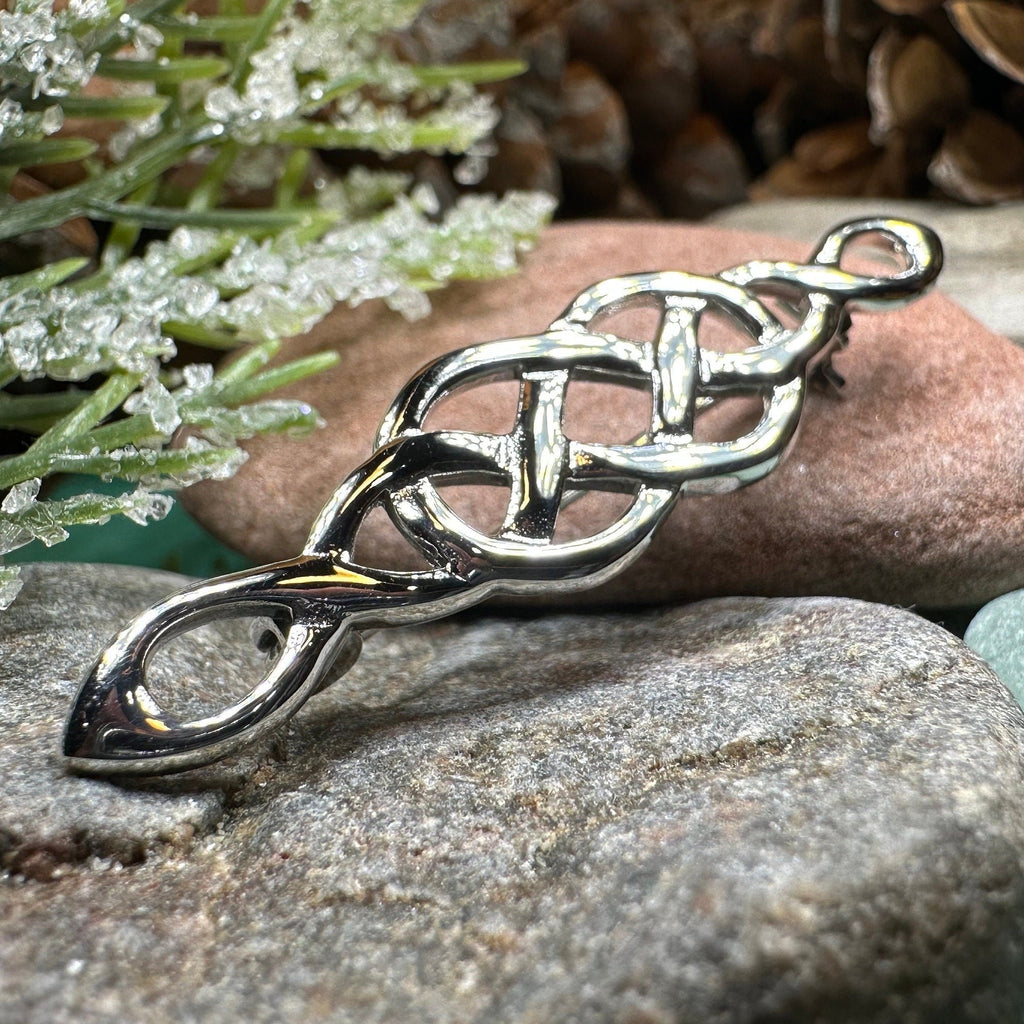 Volunti Celtic Knot Bar Brooch in Sterling Silver Brooch La Vie Bien Volunti Celtic Knot Bar Brooch in Sterling Silver