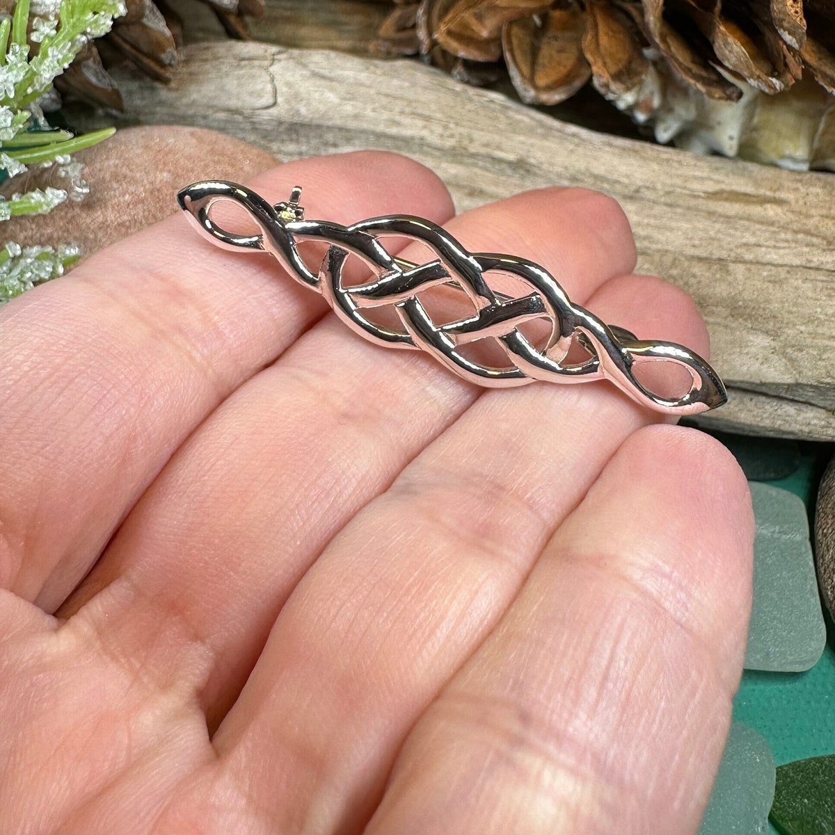 Volunti Celtic Knot Bar Brooch in Sterling Silver Brooch La Vie Bien Volunti Celtic Knot Bar Brooch in Sterling Silver