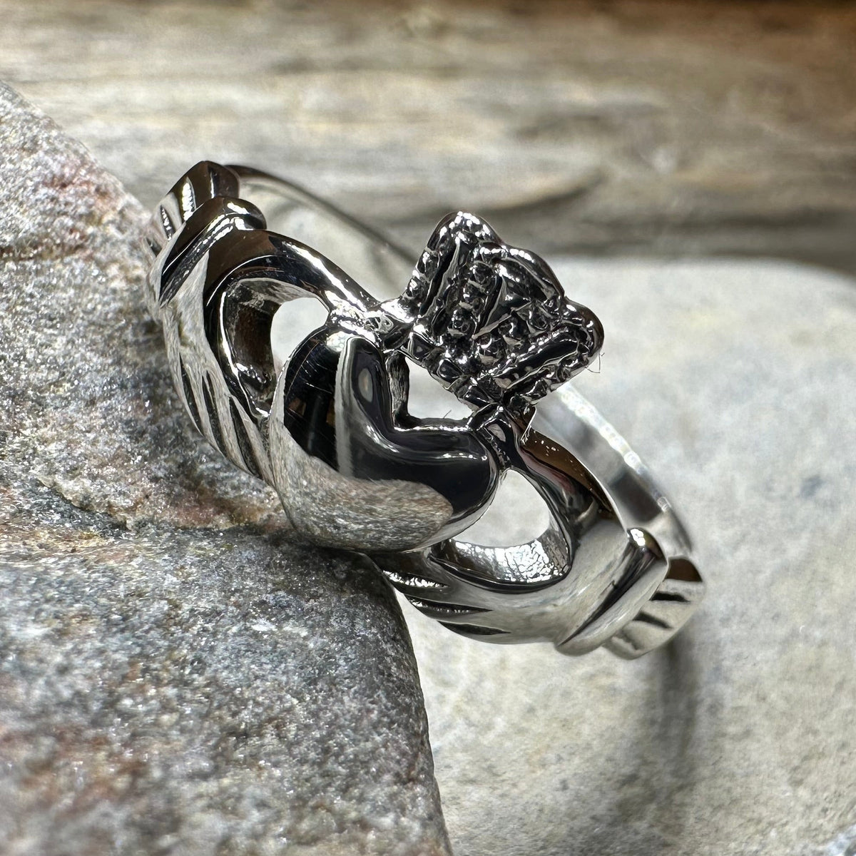 Vow Irish Claddagh Ring Ring La Vie Bien Vow Irish Claddagh Ring