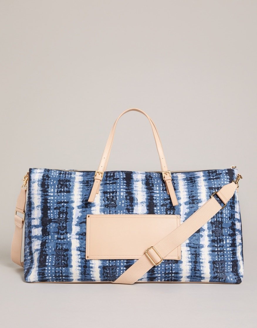 Voyager Duffle - Oyster Factory Tides Purses & Bags La Vie Bien Voyager Duffle - Oyster Factory Tides
