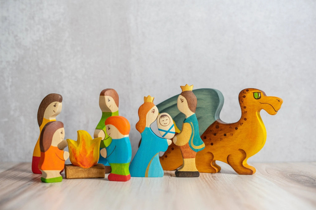Waldorf Wooden Prince and Princess Figures by PoppyBabyCo