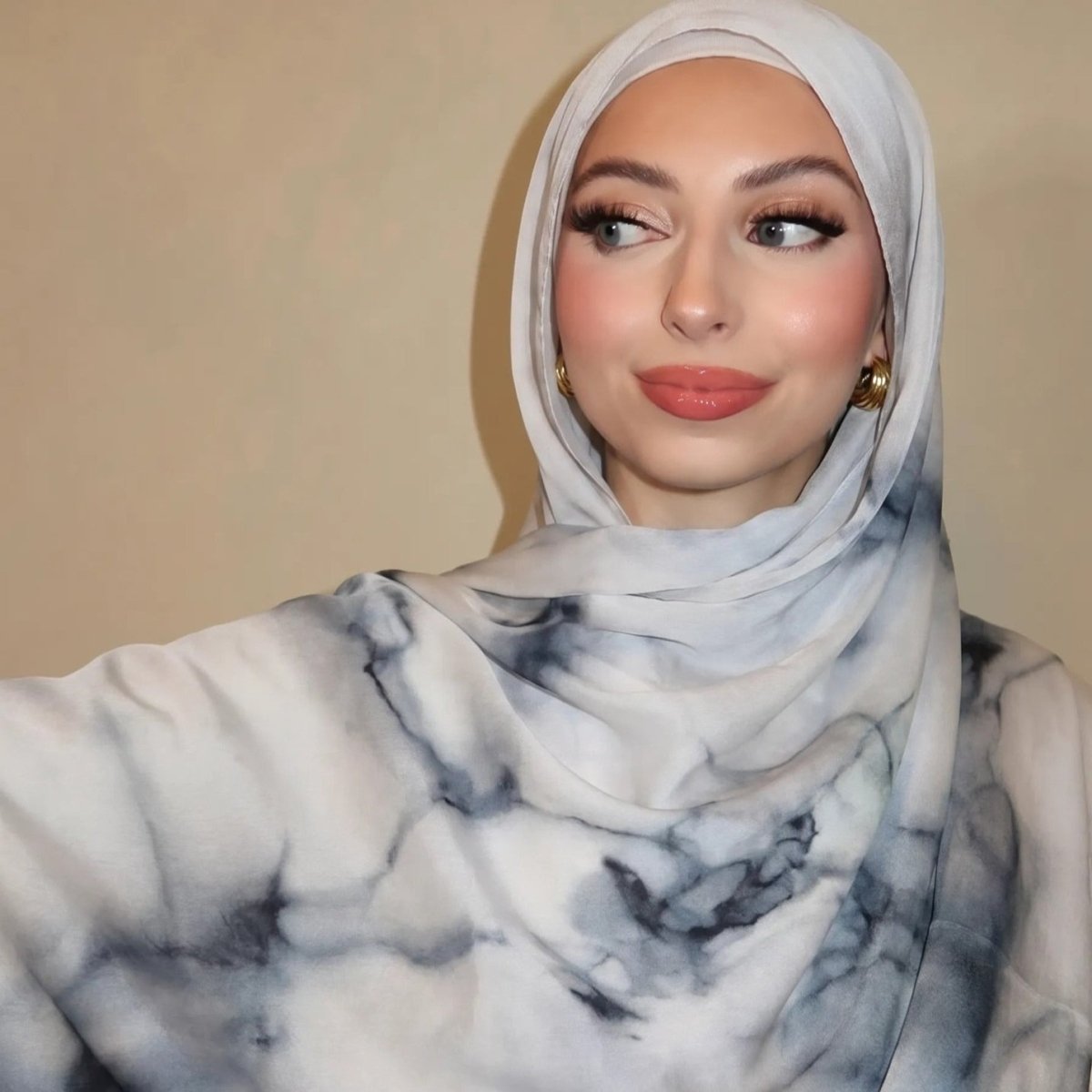 Watercolour Wash Hijab Scarf(MH240) La Vie Bien Watercolour Wash Hijab Scarf(MH240)