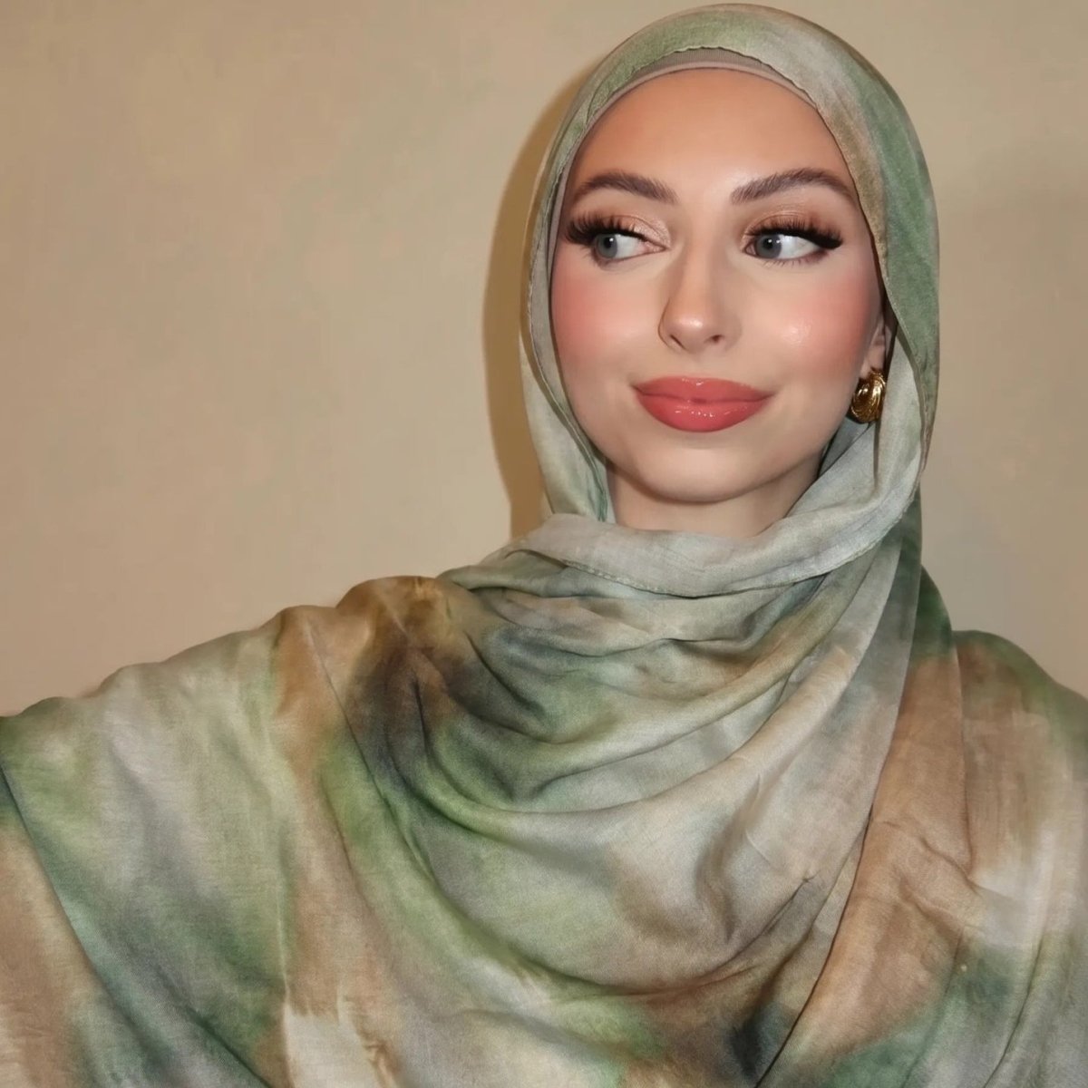 Watercolour Wash Hijab Scarf(MH240) La Vie Bien Watercolour Wash Hijab Scarf(MH240)