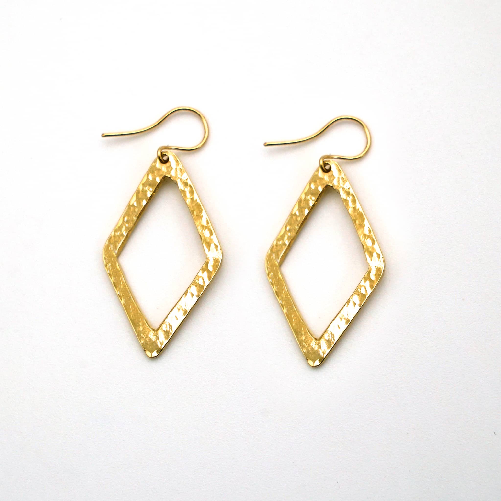 Wazi Hammered Geometric Dangle Earrings Earrings La Vie Bien Wazi Hammered Geometric Dangle Earrings