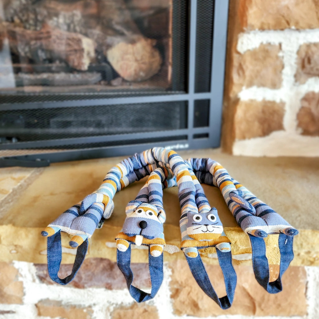 Weighted Cat Neck Wrap by Upavim Crafts