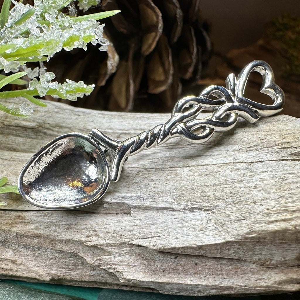Welsh Celtic Heart Love Spoon Brooch - Sterling Silver Pin Brooch La Vie Bien Welsh Celtic Heart Love Spoon Brooch - Sterling Silver Pin