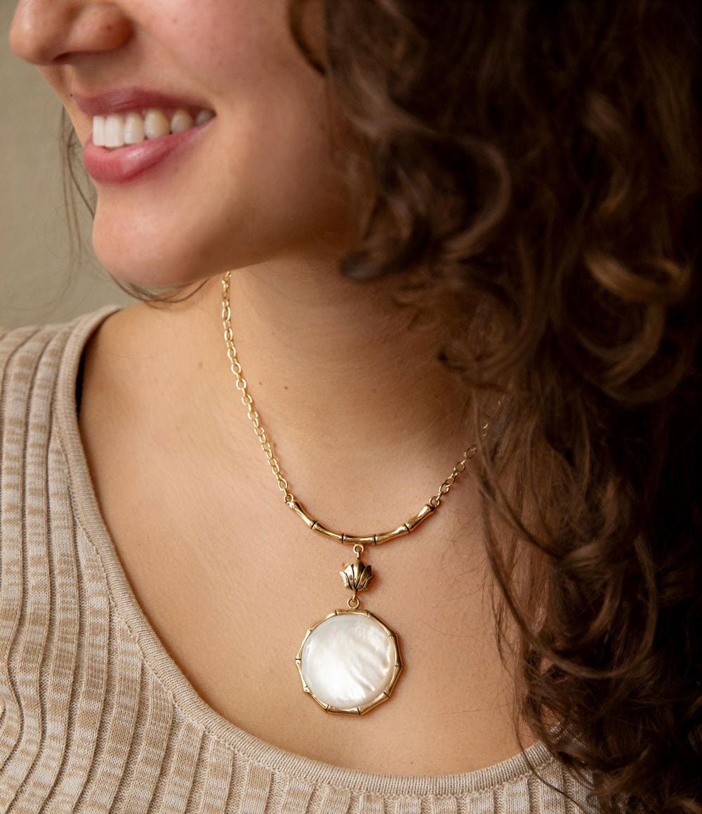 White Mother of Pearl Golden Statement Pendant Necklace Earrings La Vie Bien White Mother of Pearl Golden Statement Pendant Necklace
