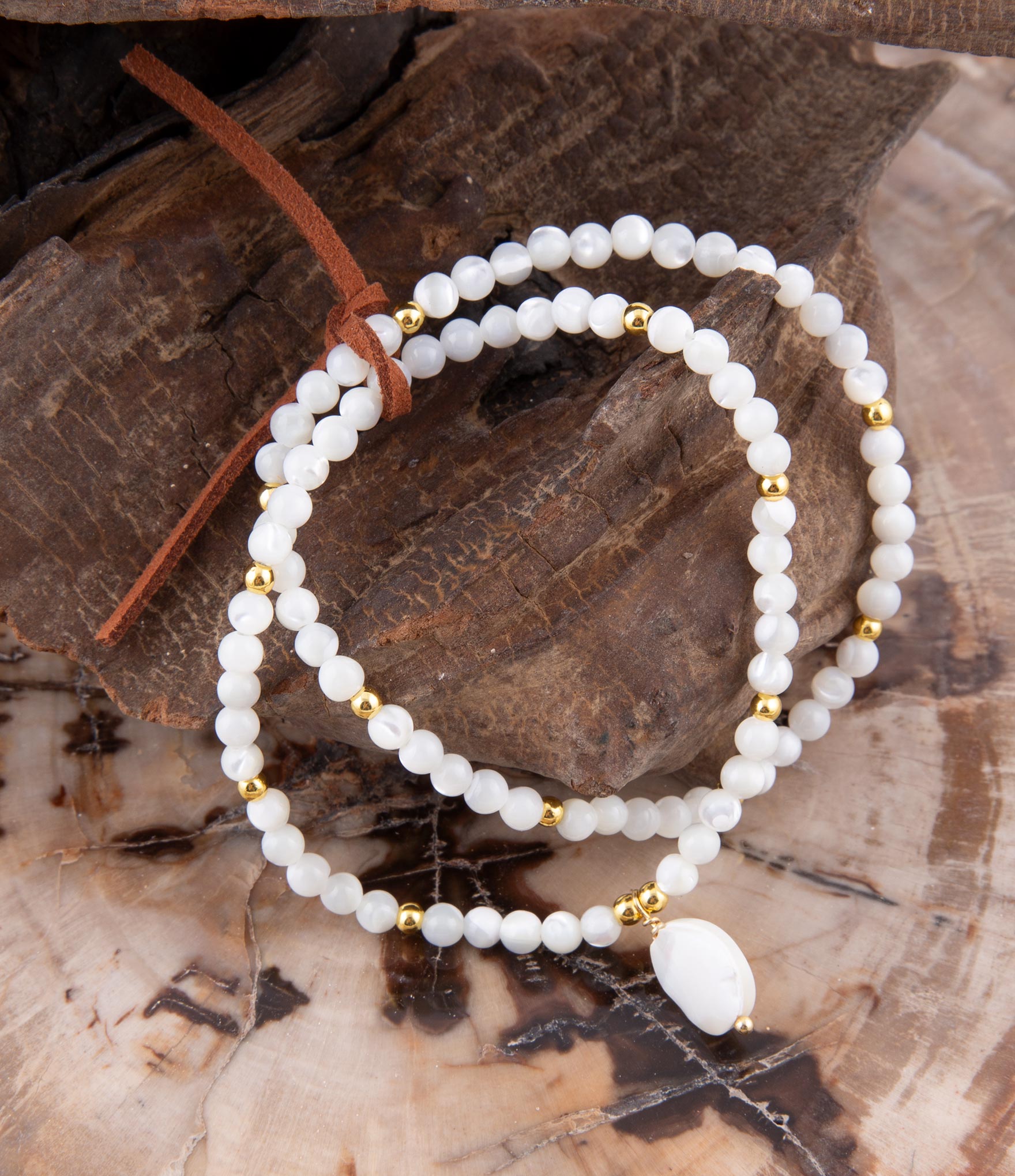 White Mother of Pearl Stretch Golden Bracelet