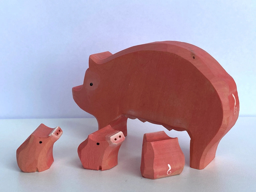 Wood Carved Pig with piglets by PoppyBabyCo