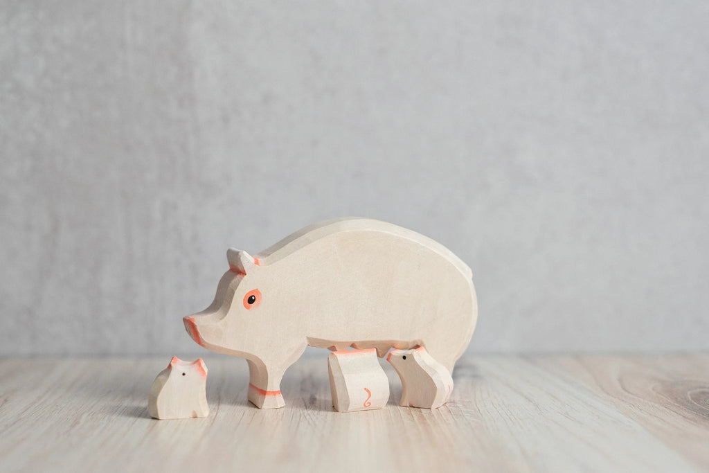 Wood Carved Pig with piglets by PoppyBabyCo