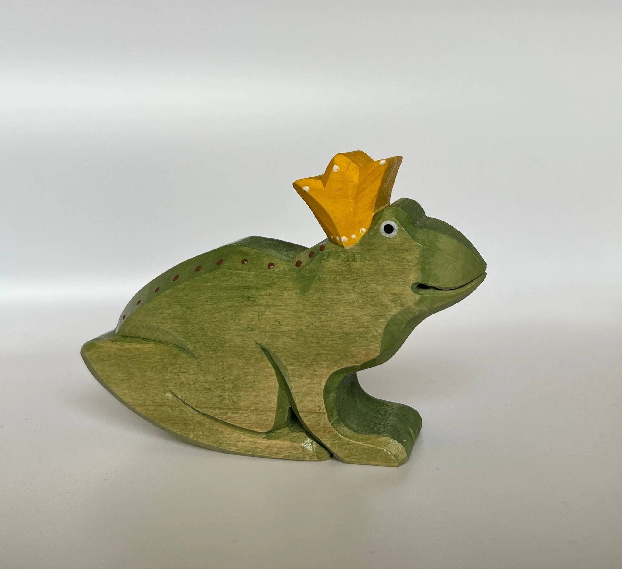Wooden Frog Toy by PoppyBabyCo
