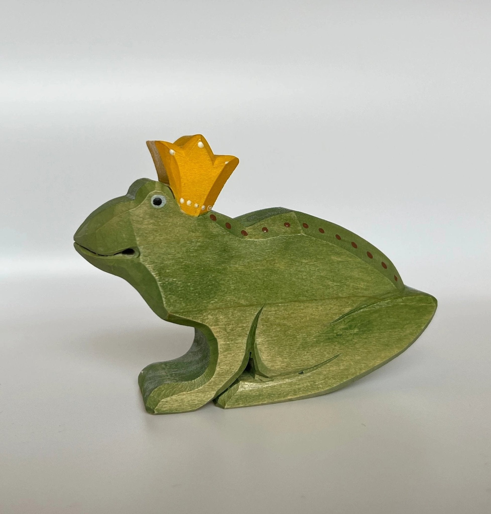 Wooden Frog Toy by PoppyBabyCo