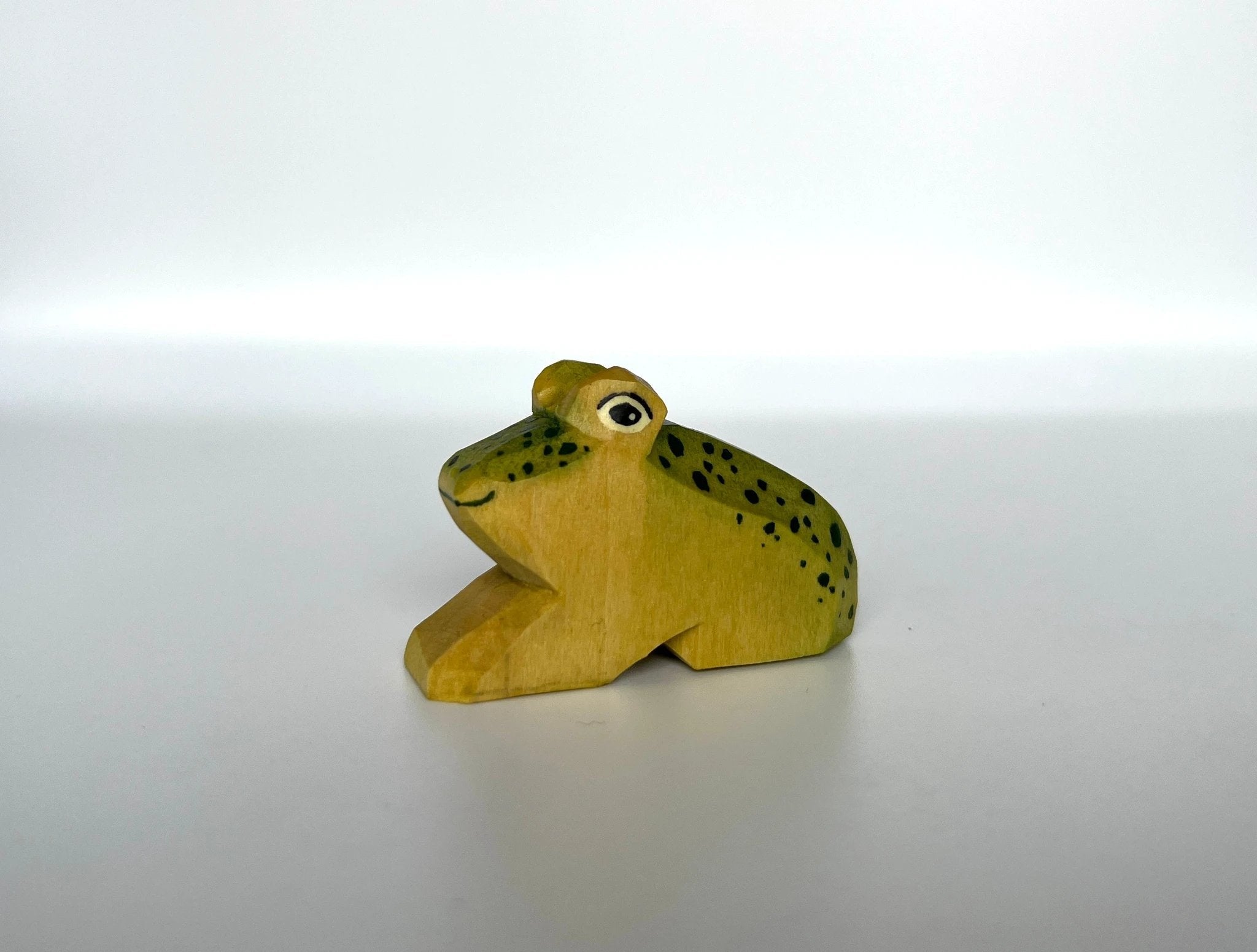 Wooden Frog Toy by PoppyBabyCo