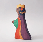 Wooden King and Queen figurines by PoppyBabyCo