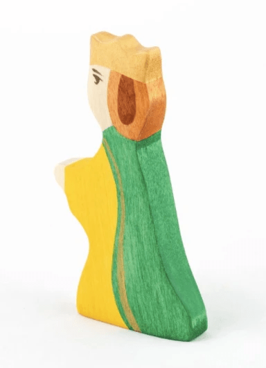 Wooden King and Queen figurines by PoppyBabyCo