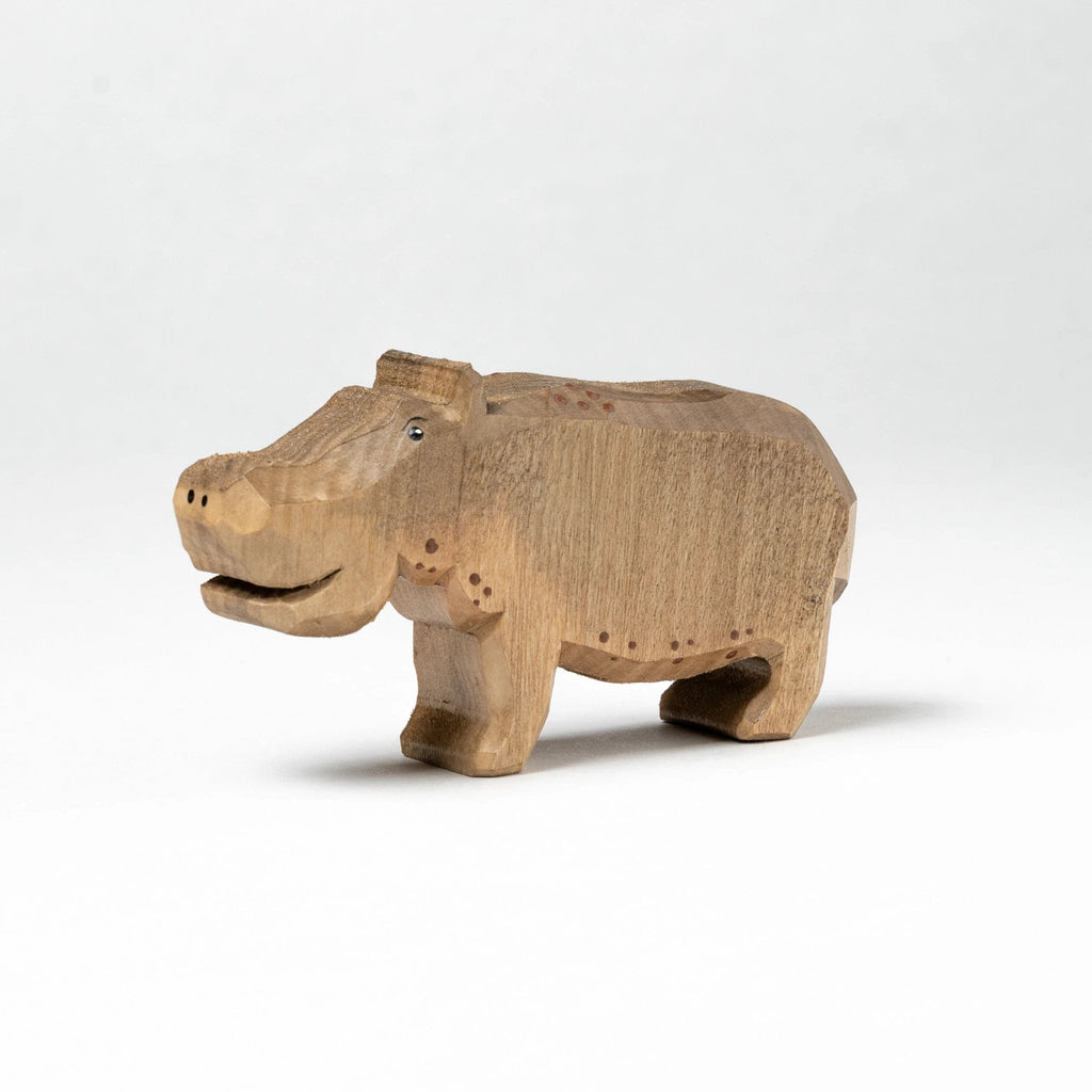 Wooden Safari Animals Toys by PoppyBabyCo