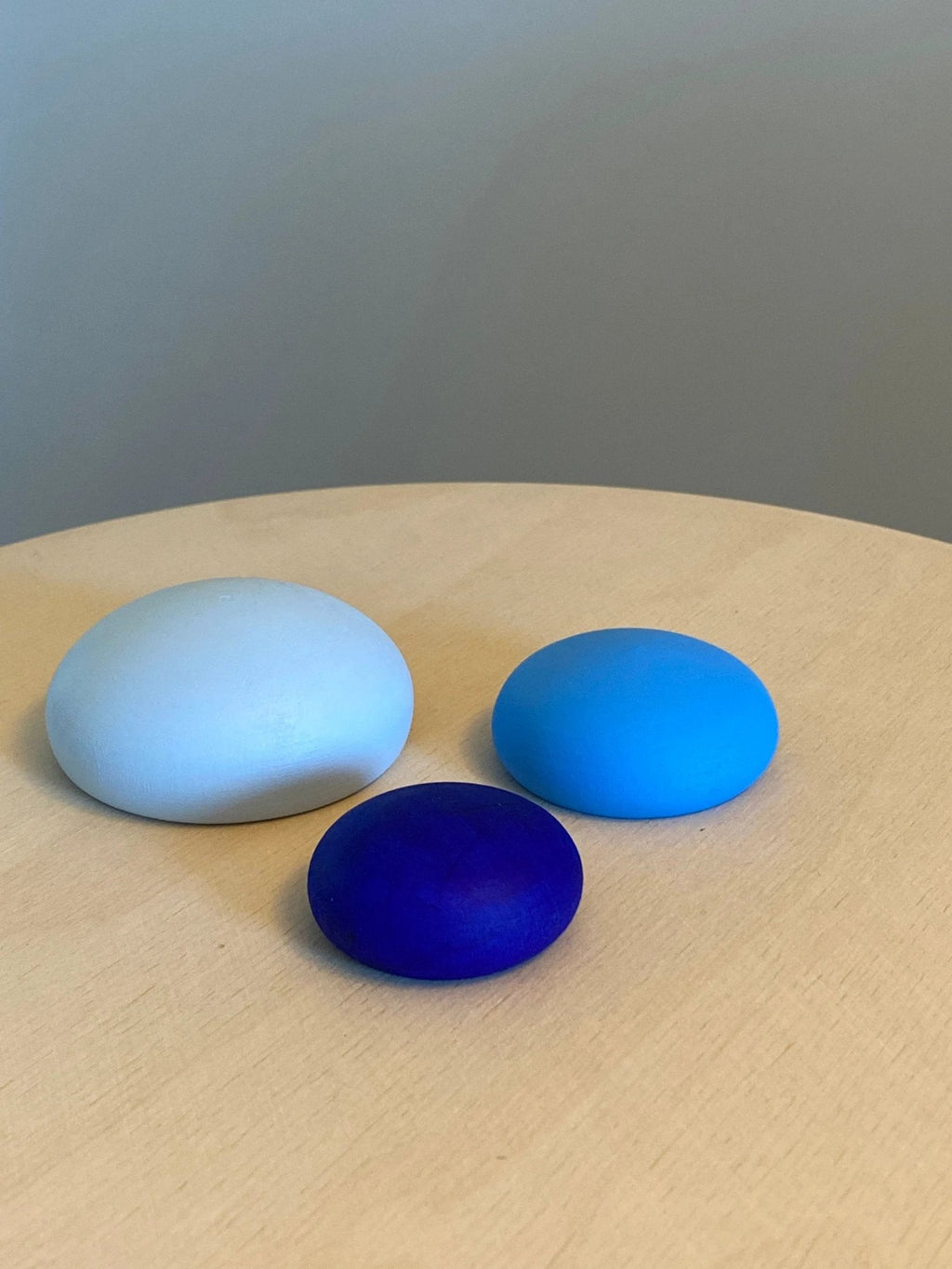 Wooden Stacking Pebbles by PoppyBabyCo