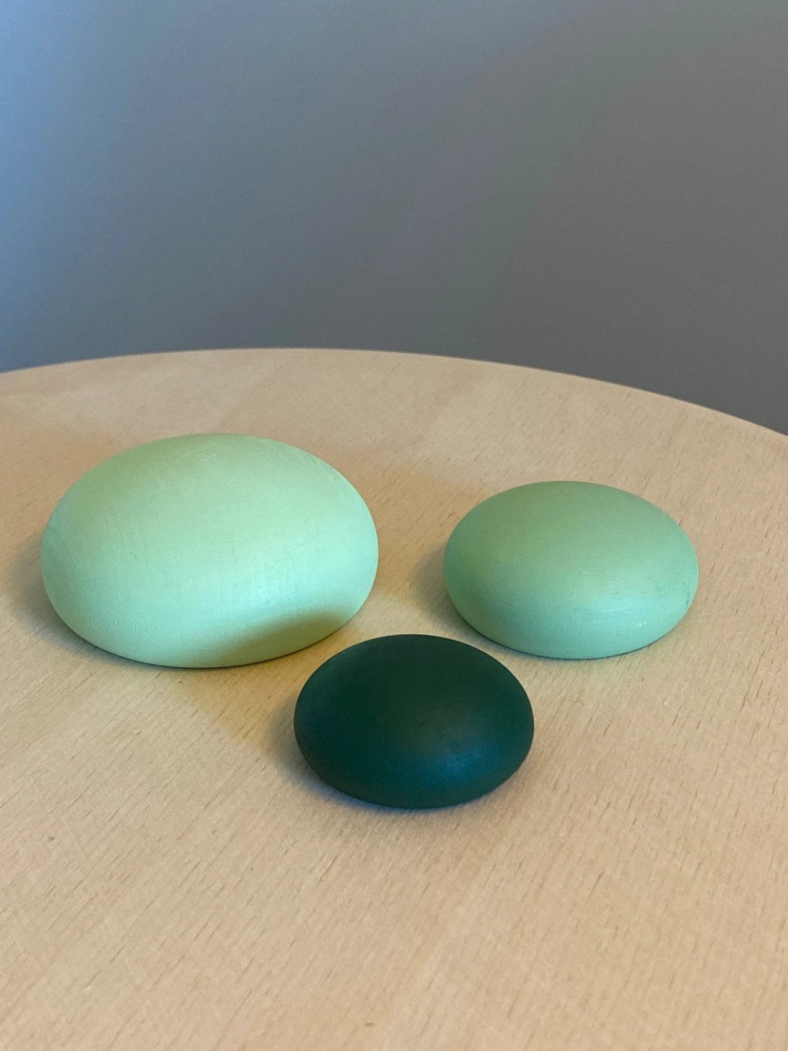 Wooden Stacking Pebbles by PoppyBabyCo