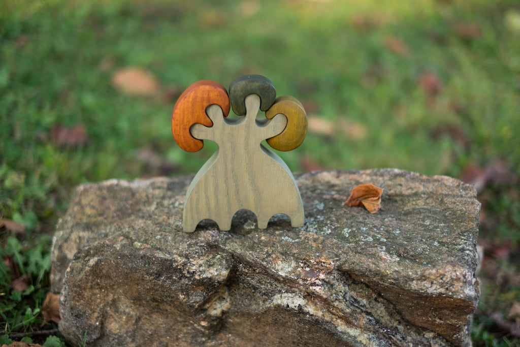 Wooden Dinosaur times Tree