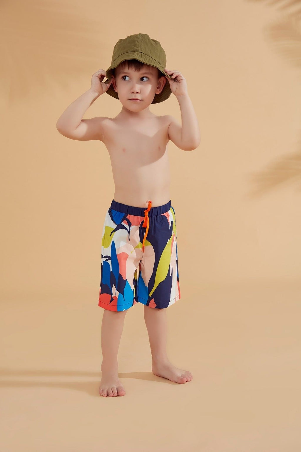 Woven Navy Boys Shorts B2360 Erkek Çocuk Mayo La Vie Bien Woven Navy Boys Shorts B2360