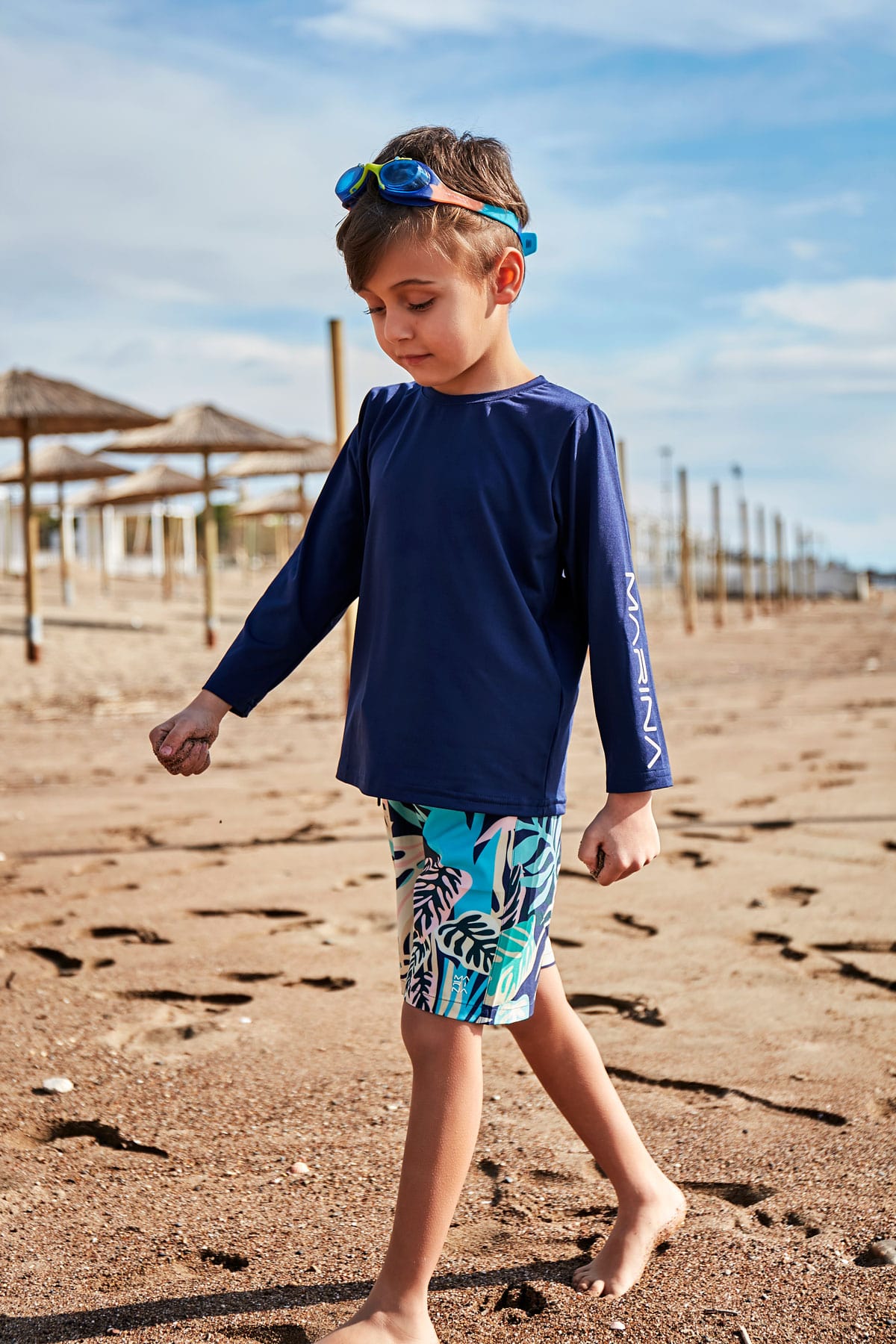 Woven Navy Boys Shorts B2431 Erkek Çocuk Mayo La Vie Bien Woven Navy Boys Shorts B2431
