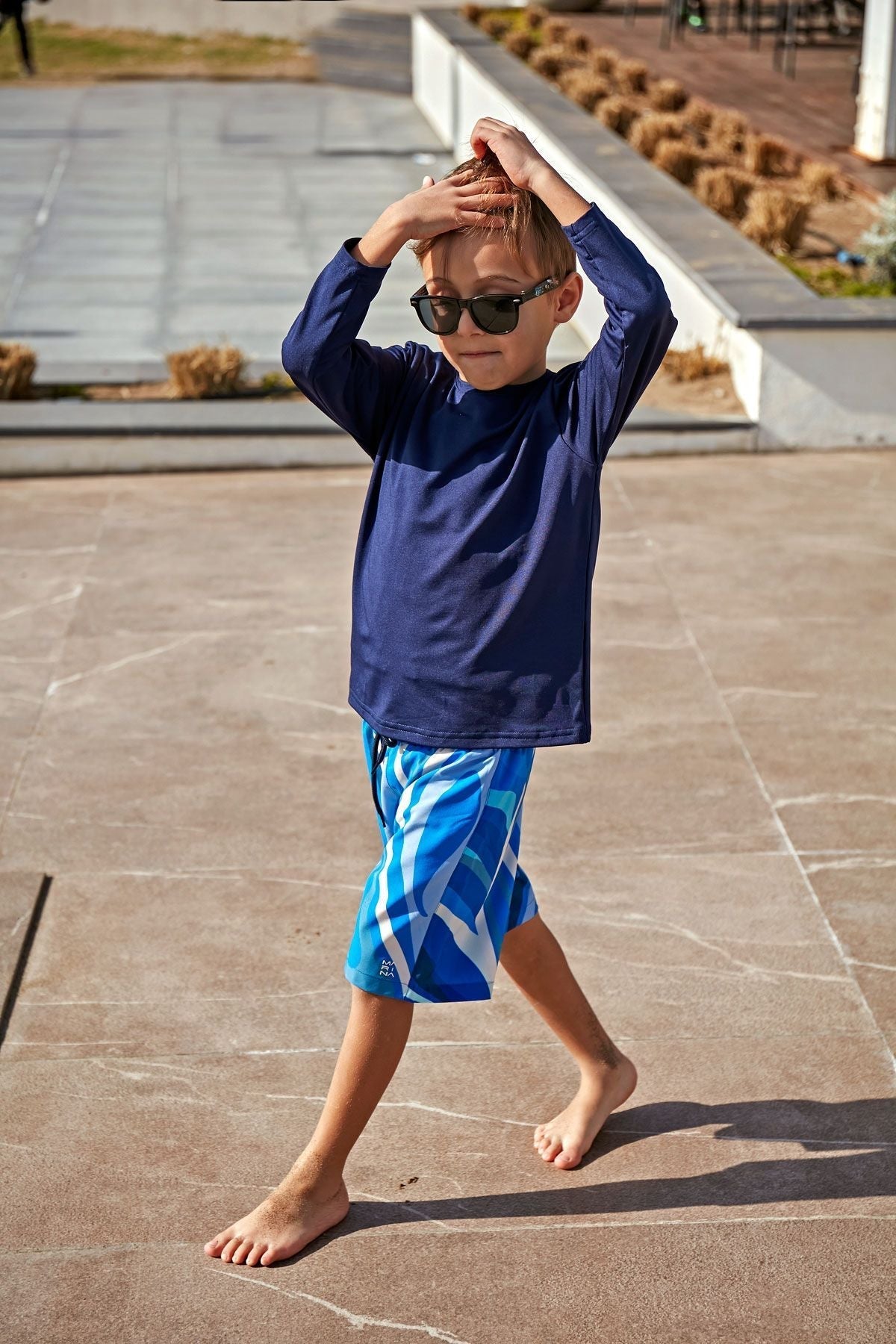 Woven Navy Boys Shorts B2435 Erkek Çocuk Mayo La Vie Bien Woven Navy Boys Shorts B2435