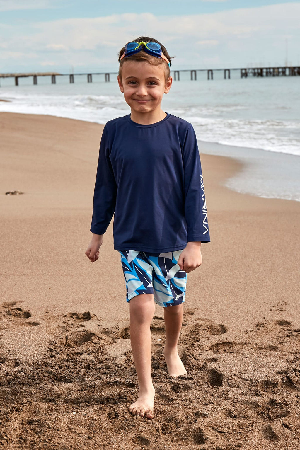 Woven Navy Boys Shorts B2436 Erkek Çocuk Mayo La Vie Bien Woven Navy Boys Shorts B2436