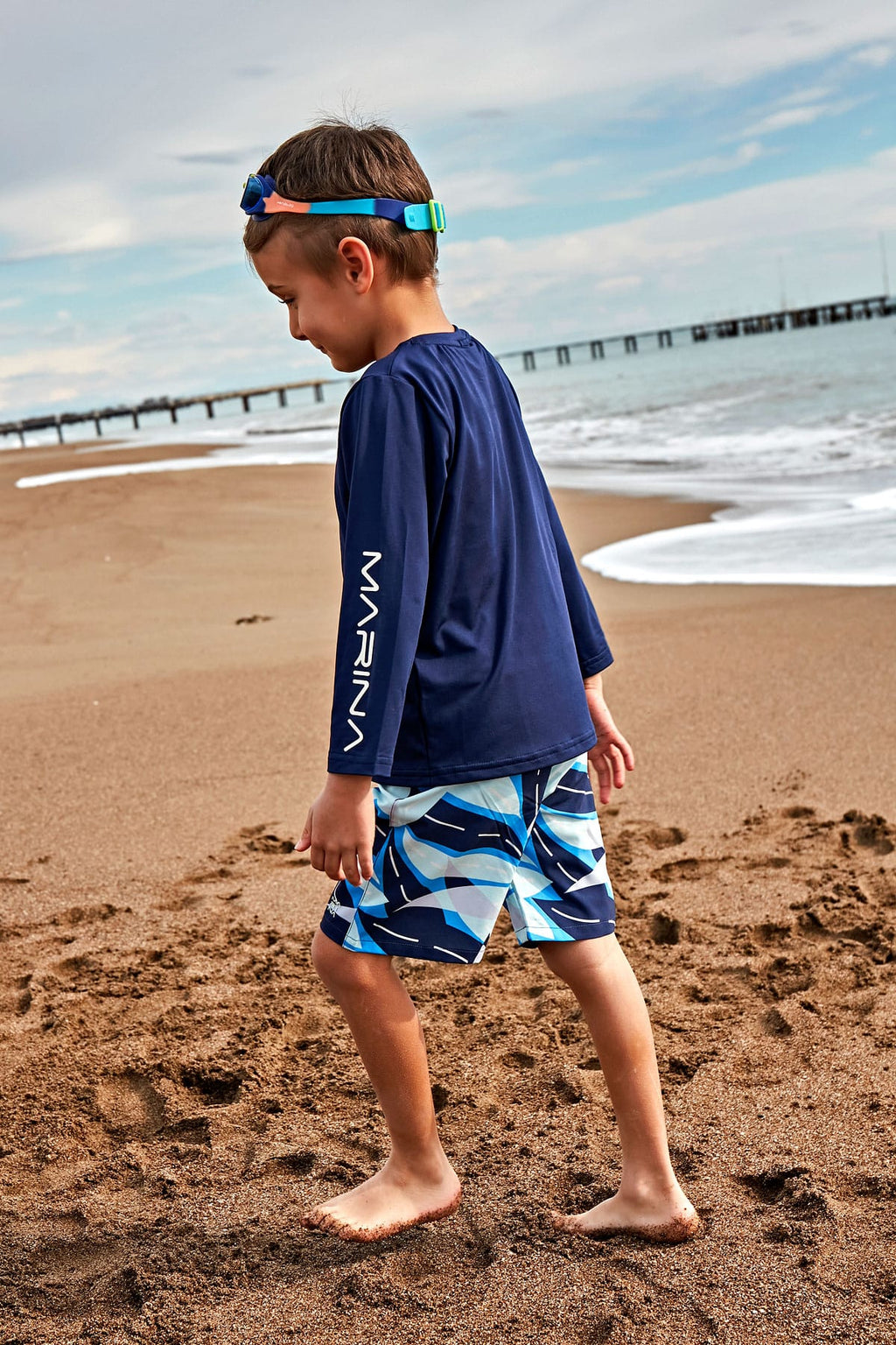 Woven Navy Boys Shorts B2436 Erkek Çocuk Mayo La Vie Bien Woven Navy Boys Shorts B2436
