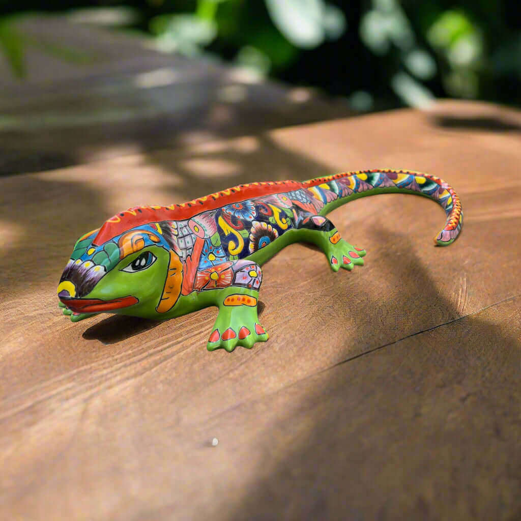XL Talavera Iguana Statue | Hand - Painted Mexican Ceramic Art Talavera Statue La Vie Bien XL Talavera Iguana Statue | Hand - Painted Mexican Ceramic Art