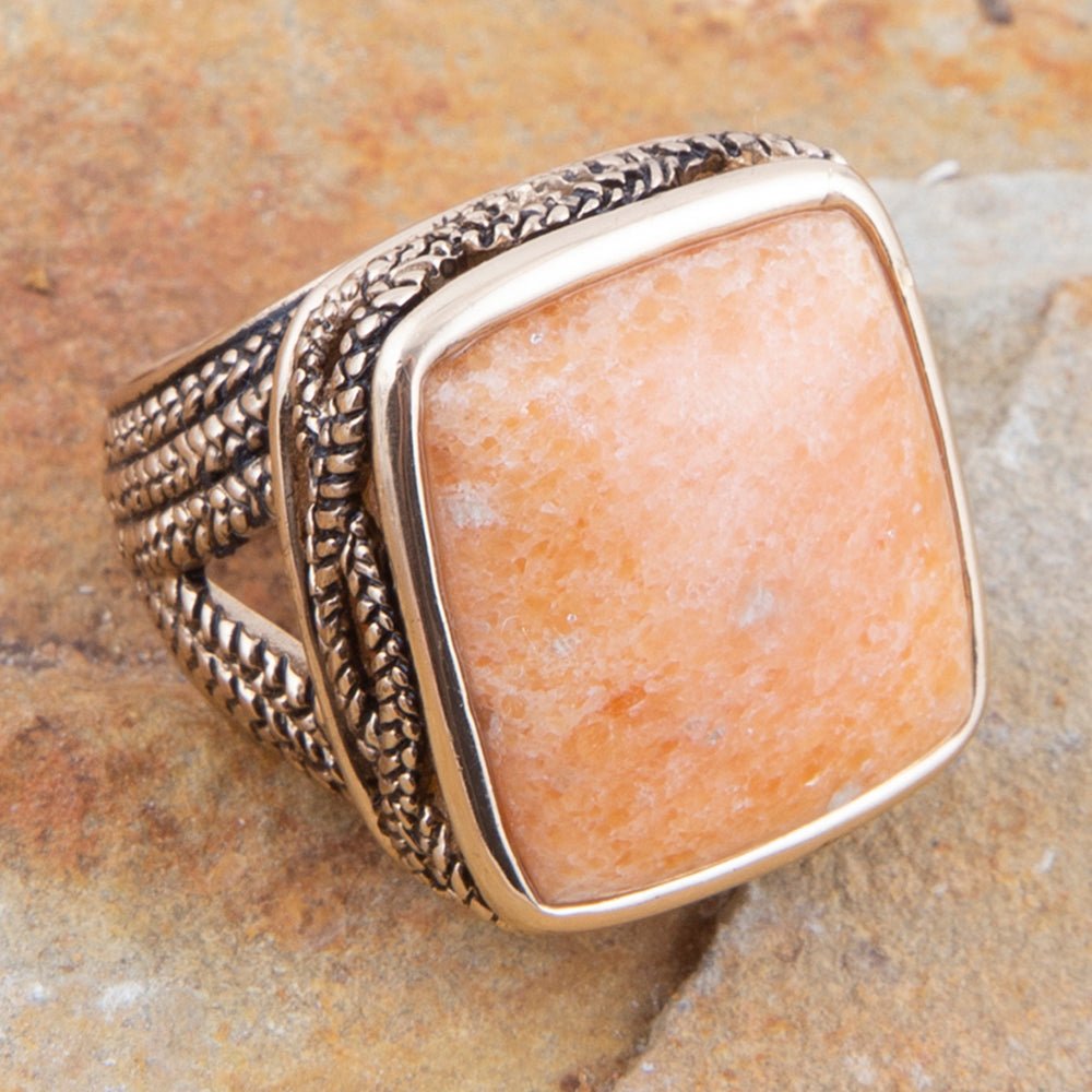 Yellow Agate and Golden Statement Ring Rings La Vie Bien Yellow Agate and Golden Statement Ring