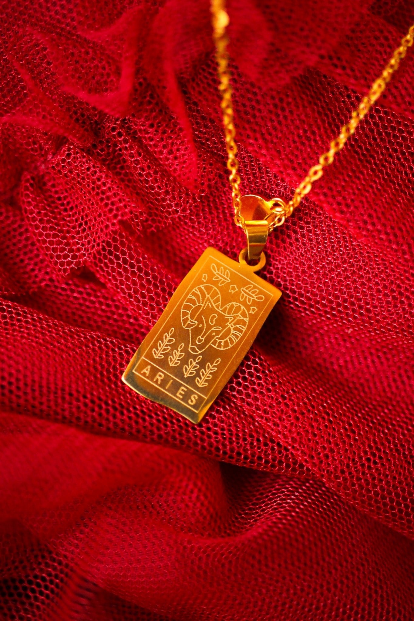 Zodiac Pendant Necklace Necklace La Vie Bien Zodiac Pendant Necklace